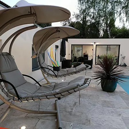 Hébergement de vacances Piscine Privée