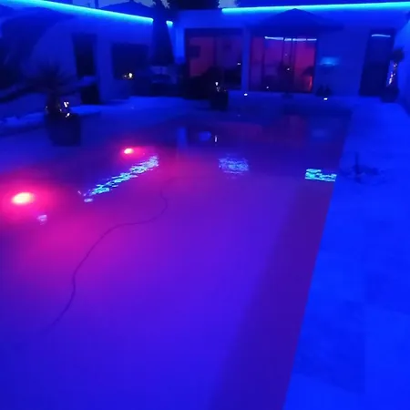 Piscine Privee Artigues-près-Bordeaux